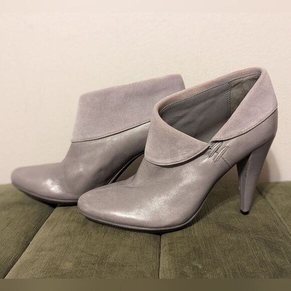 Coach Annika Asymmetrical Grey Leather Suede Booties Heels - Picture 1 of 12